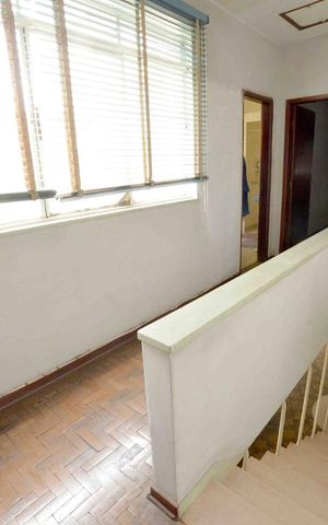 Casa à venda com 320m², 3 quartos e 2 vagas Casa à venda com 320m², 3 quartos e 2 vagasCirculação