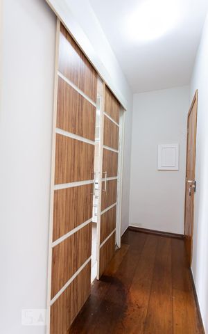 Apartamento à venda com 68m², 2 quartos e 1 vaga Apartamento à venda com 68m², 2 quartos e 1 vagaCorredor
