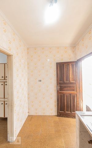 Casa à venda com 184m², 3 quartos e 3 vagas Casa à venda com 184m², 3 quartos e 3 vagasCozinha
