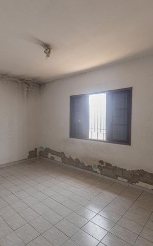 Casa à venda com 184m², 3 quartos e 3 vagas Casa à venda com 184m², 3 quartos e 3 vagasQuarto 3