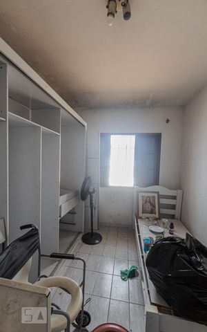 Casa à venda com 184m², 3 quartos e 3 vagas Casa à venda com 184m², 3 quartos e 3 vagasQuarto 2