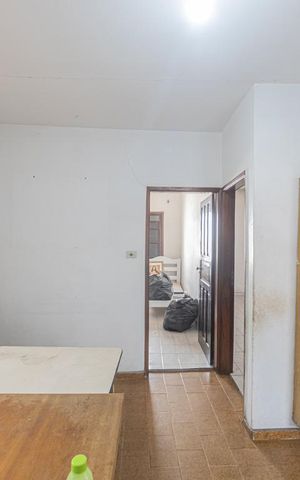 Casa à venda com 184m², 3 quartos e 3 vagas Casa à venda com 184m², 3 quartos e 3 vagasCopa
