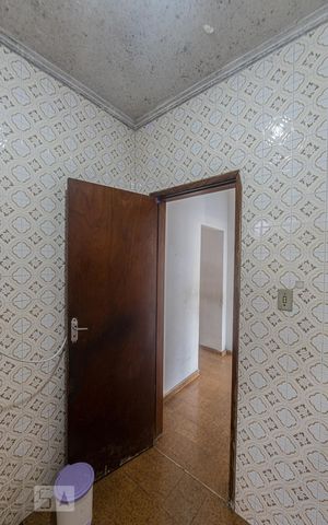 Casa à venda com 184m², 3 quartos e 3 vagas Casa à venda com 184m², 3 quartos e 3 vagasBanheiro Social