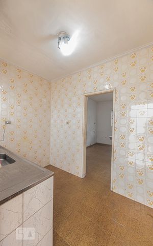 Casa à venda com 184m², 3 quartos e 3 vagas Casa à venda com 184m², 3 quartos e 3 vagasCozinha