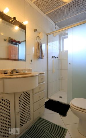 Casa à venda com 260m², 3 quartos e 2 vagasBanheiro do Corredor