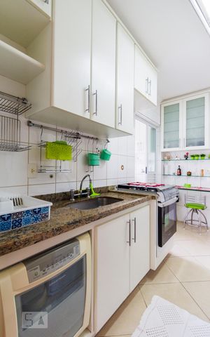 Apartamento à venda com 90m², 4 quartos e 3 vagasCozinha