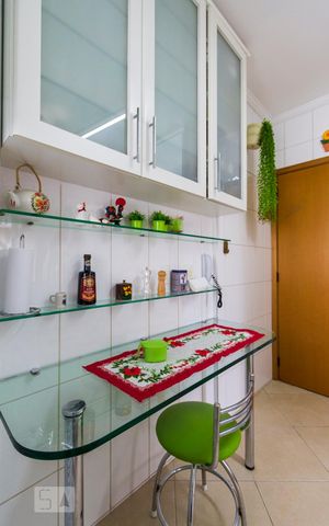 Apartamento à venda com 90m², 4 quartos e 3 vagasCozinha