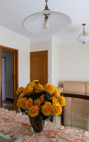 Apartamento à venda com 90m², 4 quartos e 3 vagasSala