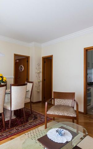 Apartamento à venda com 90m², 4 quartos e 3 vagasSala