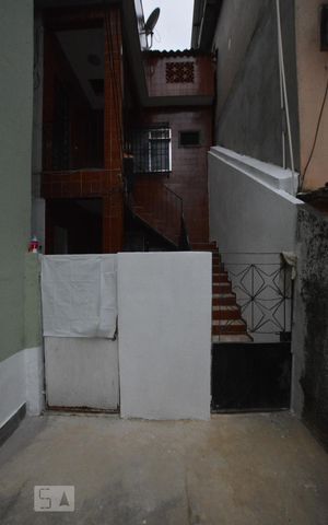 Casa para alugar com 40m², 1 quarto e sem vagaFachada