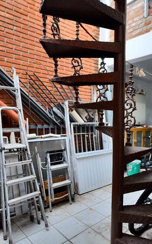 Casa à venda com 300m², 5 quartos e 3 vagasvaranda