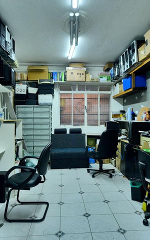 Casa à venda com 300m², 5 quartos e 3 vagasSala