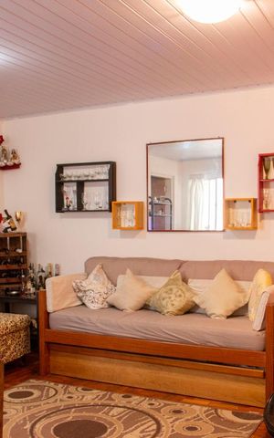 Casa à venda com 242m², 2 quartos e 2 vagasSala 2