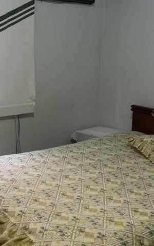 Casa à venda com 470m², 6 quartos e 8 vagas Casa à venda com 470m², 6 quartos e 8 vagasQuarto 3