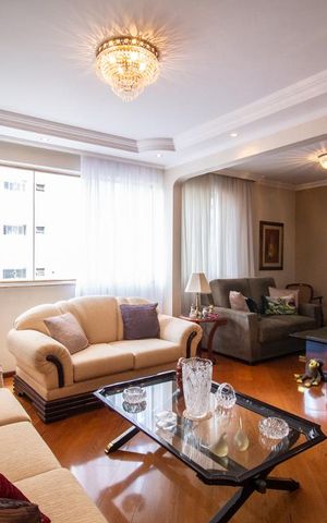 Apartamento à venda com 170m², 2 quartos e 1 vaga Apartamento à venda com 170m², 2 quartos e 1 vagaSala