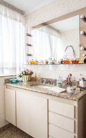 Apartamento à venda com 170m², 2 quartos e 1 vaga Apartamento à venda com 170m², 2 quartos e 1 vagaBanheiro Suite