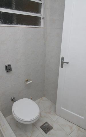 Apartamento à venda com 61m², 2 quartos e sem vagaBanheiro 