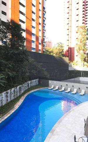 Apartamento à venda com 175m², 4 quartos e 3 vagasPiscina 2