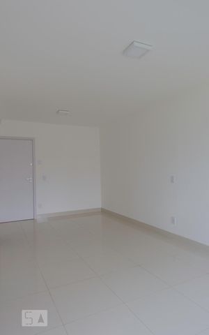 Studio para alugar com 56m², 1 quarto e 1 vaga Studio para alugar com 56m², 1 quarto e 1 vagaSala