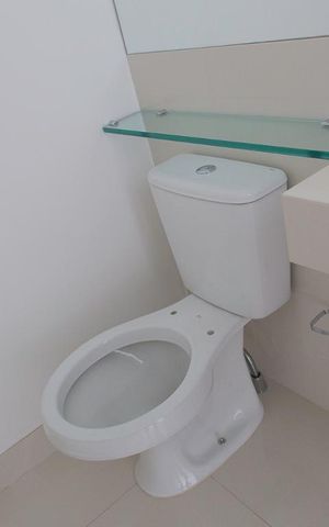 Studio para alugar com 56m², 1 quarto e 1 vaga Studio para alugar com 56m², 1 quarto e 1 vagaBanheiro