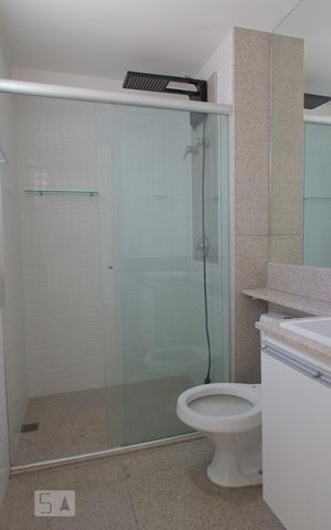 Studio para alugar com 56m², 1 quarto e 1 vaga Studio para alugar com 56m², 1 quarto e 1 vagaBanheiro da Suíte