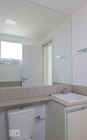 Studio para alugar com 56m², 1 quarto e 1 vaga Studio para alugar com 56m², 1 quarto e 1 vagaBanheiro da Suíte