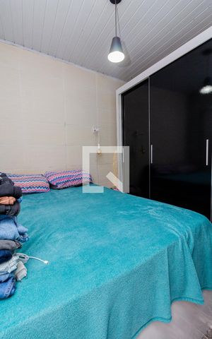Casa à venda com 600m², 5 quartos e 2 vagas Casa à venda com 600m², 5 quartos e 2 vagasCasa 2: Quarto 2