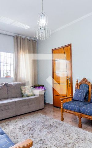 Casa à venda com 600m², 5 quartos e 2 vagas Casa à venda com 600m², 5 quartos e 2 vagasCasa 1: Sala