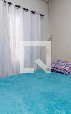 Casa à venda com 600m², 5 quartos e 2 vagas Casa à venda com 600m², 5 quartos e 2 vagasCasa 2: Quarto 2