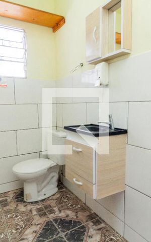Casa à venda com 600m², 5 quartos e 2 vagas Casa à venda com 600m², 5 quartos e 2 vagasBanheiro 4