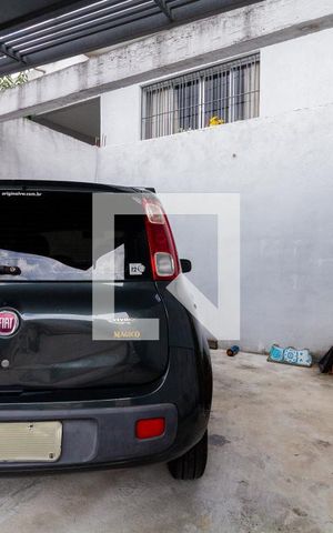 Casa à venda com 600m², 5 quartos e 2 vagas Casa à venda com 600m², 5 quartos e 2 vagasCasa 1: Garagem
