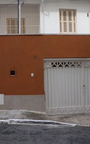 Casa para alugar com 135m², 3 quartos e 2 vagasFachada