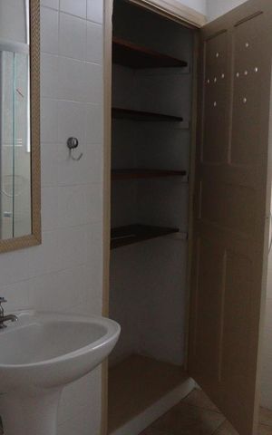 Casa para alugar com 135m², 3 quartos e 2 vagasBanheiro 1