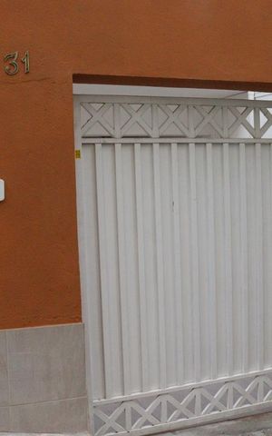Casa para alugar com 135m², 3 quartos e 2 vagasFachada