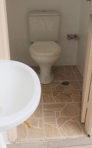 Casa para alugar com 135m², 3 quartos e 2 vagasBanheiro de Serviço