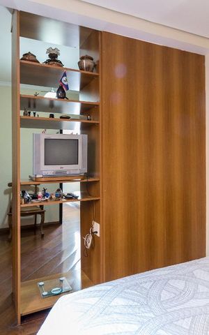 Casa para alugar com 240m², 3 quartos e 2 vagas Casa para alugar com 240m², 3 quartos e 2 vagasSuíte 2
