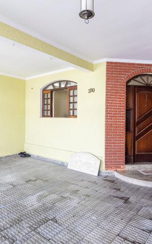 Casa para alugar com 240m², 3 quartos e 2 vagas Casa para alugar com 240m², 3 quartos e 2 vagasGaragem