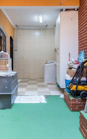 Casa para alugar com 240m², 3 quartos e 2 vagas Casa para alugar com 240m², 3 quartos e 2 vagasQuintal