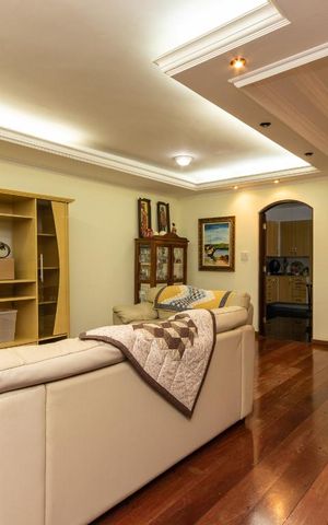 Casa à venda com 500m², 4 quartos e 7 vagas Casa à venda com 500m², 4 quartos e 7 vagasSala 2