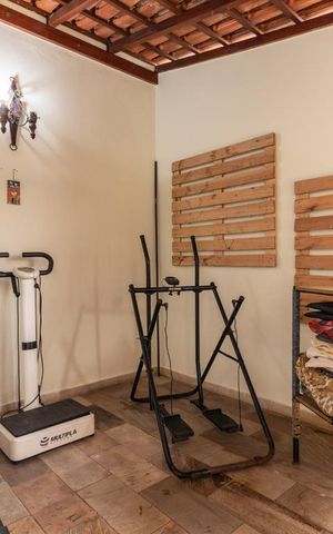 Casa à venda com 500m², 4 quartos e 7 vagas Casa à venda com 500m², 4 quartos e 7 vagasÁrea de ginastica