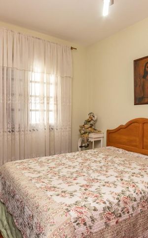 Casa à venda com 500m², 4 quartos e 7 vagas Casa à venda com 500m², 4 quartos e 7 vagasQuarto 1