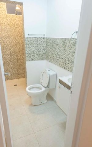 Casa à venda com 200m², 5 quartos e 2 vagasBanheiro 3 suíte