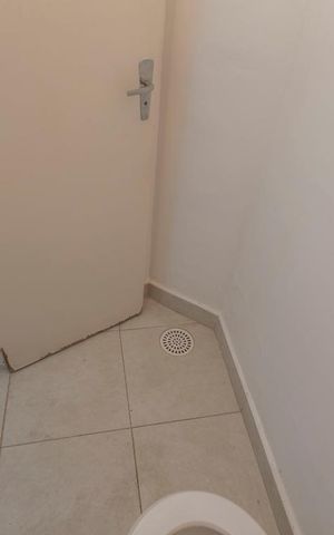 Casa à venda com 200m², 5 quartos e 2 vagasBanheiro 4