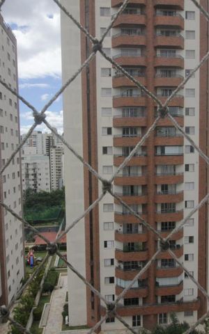 Apartamento à venda com 73m², 3 quartos e 2 vagasVista da suíte 