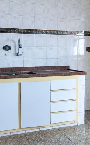 Apartamento à venda com 99m², 2 quartos e 1 vagaCozinha