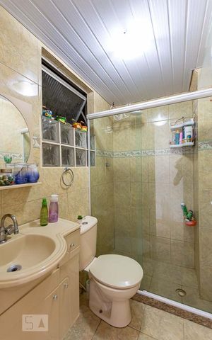 Apartamento à venda com 55m², 2 quartos e 1 vaga Apartamento à venda com 55m², 2 quartos e 1 vagaBanheiro Social