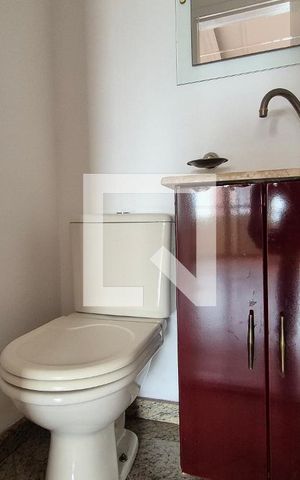 Apartamento à venda com 135m², 4 quartos e 3 vagas Apartamento à venda com 135m², 4 quartos e 3 vagasLavabo