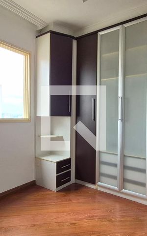 Apartamento à venda com 135m², 4 quartos e 3 vagas Apartamento à venda com 135m², 4 quartos e 3 vagasSuíte 2