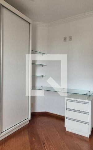 Apartamento à venda com 135m², 4 quartos e 3 vagas Apartamento à venda com 135m², 4 quartos e 3 vagasQuarto 2