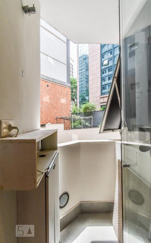 Apartamento para alugar com 30m², 1 quarto e 1 vaga Apartamento para alugar com 30m², 1 quarto e 1 vagaVaranda